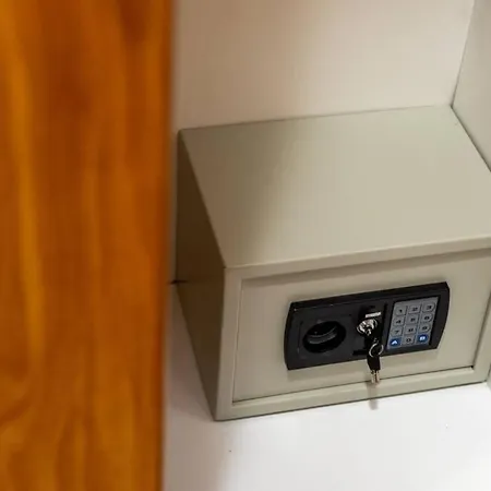 Eagle's Nest Апартаменты