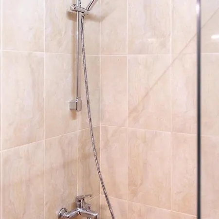 Eagle's Nest * آيجيون