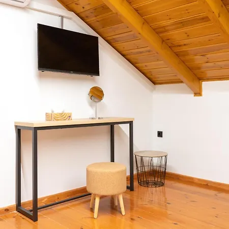 Eagle's Nest Apartment Aigio