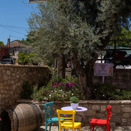 Eagle's Nest Apartment Aigio